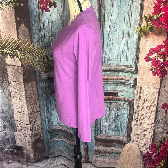 Tek Gear purple long sleeve Tshirt, size small, good condition - Picture 7 of 8